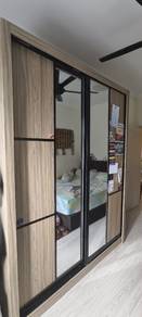 2 units Bedroom Woredrobe cupboards