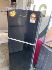 Panasonic 220L Refrigerator 5a4n2 - terpakai