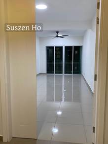 Condominium For Rent in Royale Infinity