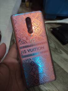 OnePlus 8 