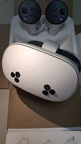 Meta Quest 3S VR Headset 128GB with Controllers
