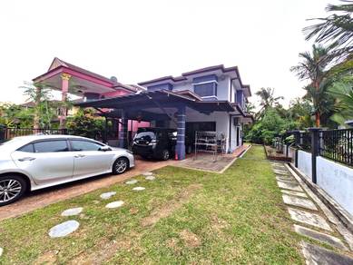 Semi-Detached House For Sale in Shah Alam,SGR