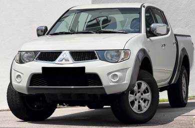 Mitsubishi Triton VGT in Gelugor, PNG
