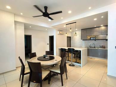 Condominium For Sale in Straits Garden Condominium
