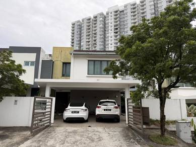 Semi-Detached House For Sale in Kajang,SGR