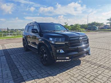 2017 Toyota Land Cruiser ZX