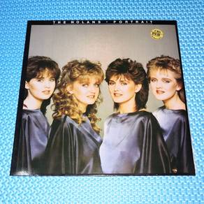 Vinyl LP The Nolans - Portrait [1982] Piring Hitam