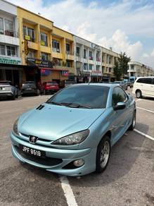Peugeot 206 Coupe CC in Masai, JHR