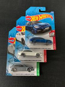 Hot Wheels Porsche Panamera Turbo Set