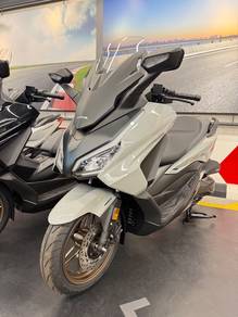 Honda Forza 250