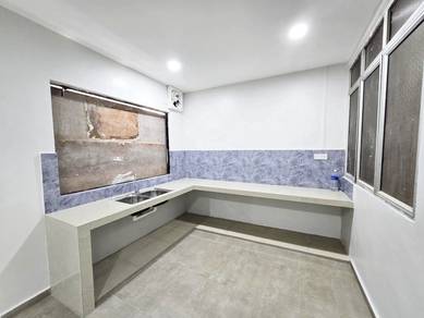2-storey Terraced House For Sale in Seri Kembangan,SGR