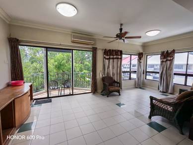 Condominium For Rent in Grace Ville