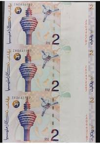 Malaysia RM2 Uncut Banknote 3 in 1 with Folder