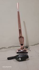 Electrolux Ergorapido ZB3314AK Cordless Vacuum 2 i