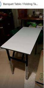 2 nos Bouquet Table