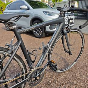Road Bike size M (Full Carbon)