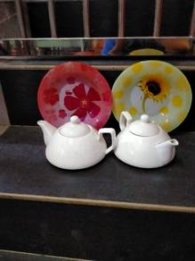 KFC unique pots n plates