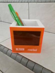 Penholder with Clock