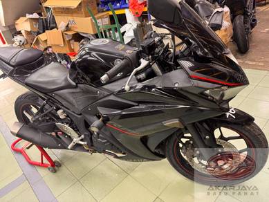 Yamaha R25