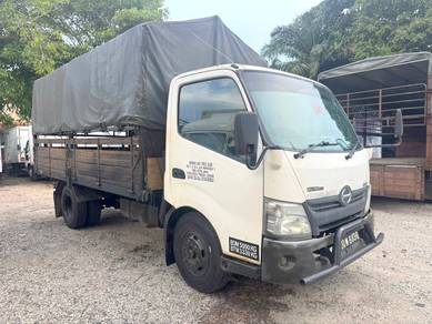 Hino Wu710r Cargo 2014year Green Engine 14.5f