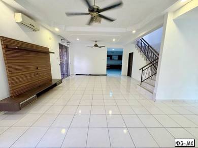 Semi-Detached House For Sale in Aman Perdana,SGR