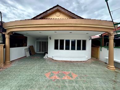 1.5-storey Terraced House For Sale in Bentong,PHG