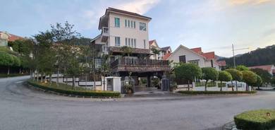 Bungalow House For Sale in Batu Ferringhi,PNG