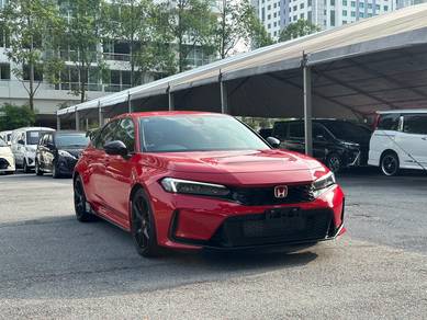 Honda Civic TYPE R in Ampang Hilir, KUL