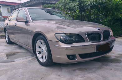 BMW 730Li 30Li (CBU) in Johor Bahru, JHR