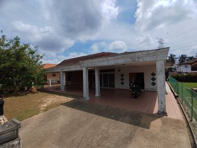 Bungalow House For Sale in Paroi,NSN