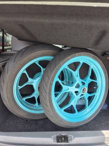 Yamaha R25 original rims & Rosso 3 tires