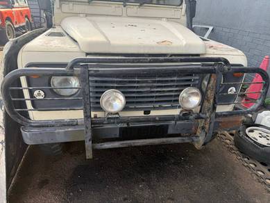 Land Rover Defender 110 in Balakong, SGR