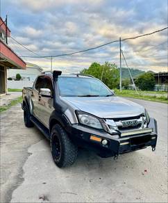 Isuzu D-Max 4x4 in Kota Kinabalu, SBH