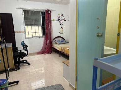 Room in Miri, SWK