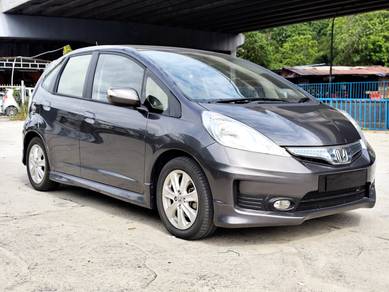 Honda Jazz Hybrid HYBRID in Cheras, KUL
