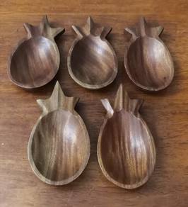 wooden pineapple dipping sauce plate 5
