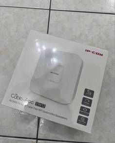 IP-COM EW12 AC2600 Tri-Band Mesh WiFi System