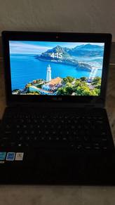 2 -In-1 Touch Laptop for students: ASUS BR1100F