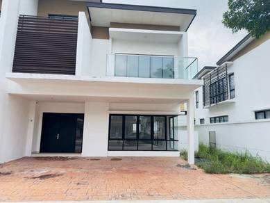 Semi-Detached House For Rent in Rawang,SGR