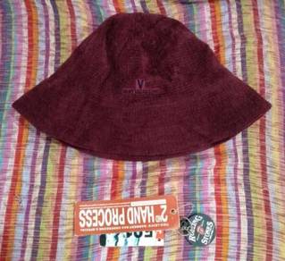 Rare cap hat casual design V VALENTINO 80s