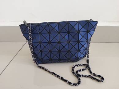 Diamond Geometric Shoulder Bag