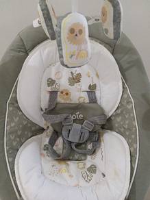 Joie Serina Swivel Soother Swing