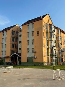 Room in Puchong, SGR