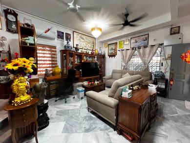 Semi-Detached House For Sale in Rawang,SGR