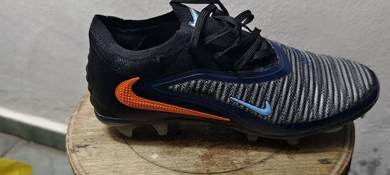 Nike Phantom 6 