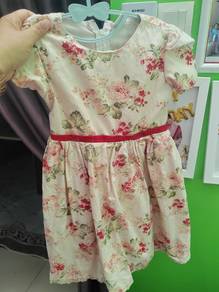 2 gaun preloved 
