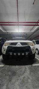 Mitsubishi Triton VGT in Kuching, SWK