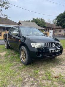 Mitsubishi Triton in Dungun, TRG
