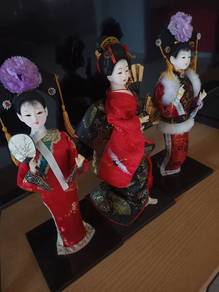 japan and china doll