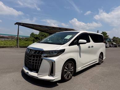 Toyota Alphard SC in Kuching, SWK